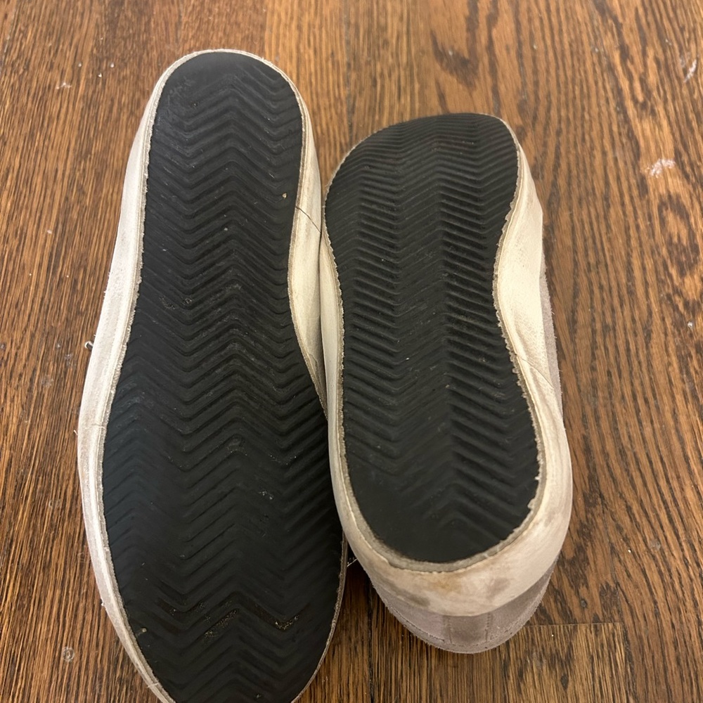 Golden Goose Superstar in Gray - Picture 10 of 14